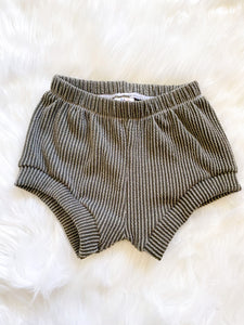 Boho Shorties: Olive